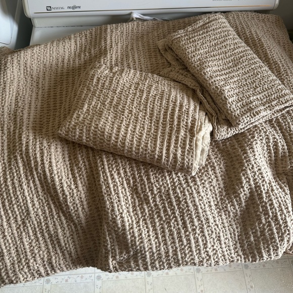 Cloud Waffle Duvet Set - Levtex Home - Picture 4 of 5